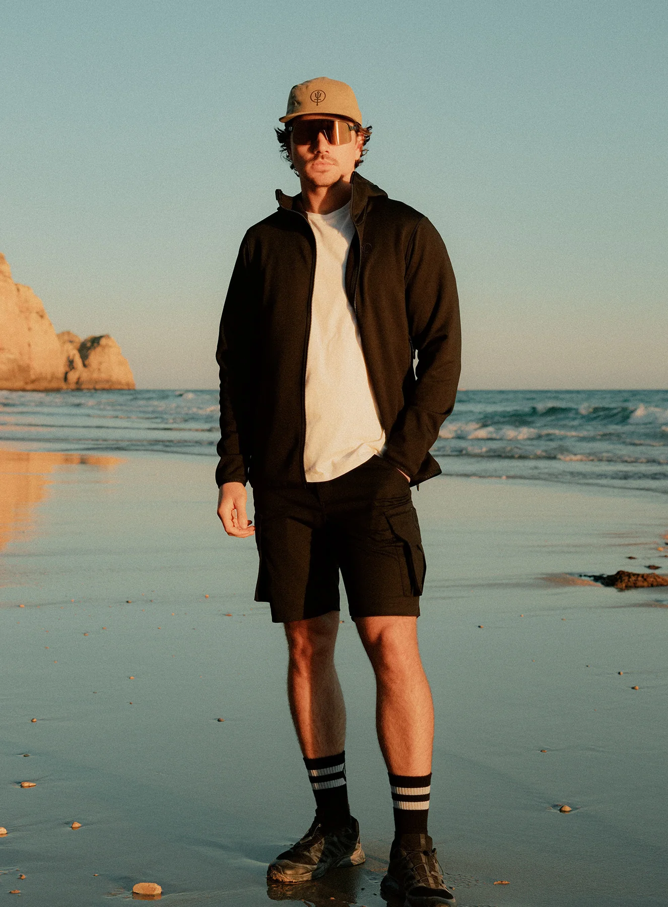 FORWARD HOODIE - Image 3