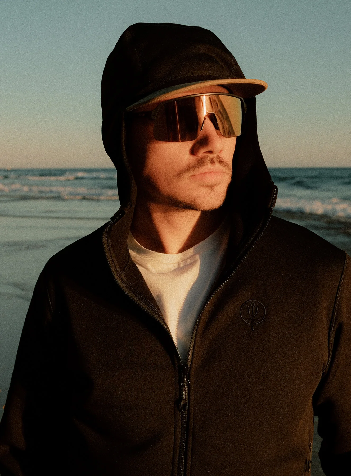 FORWARD HOODIE - Image 6