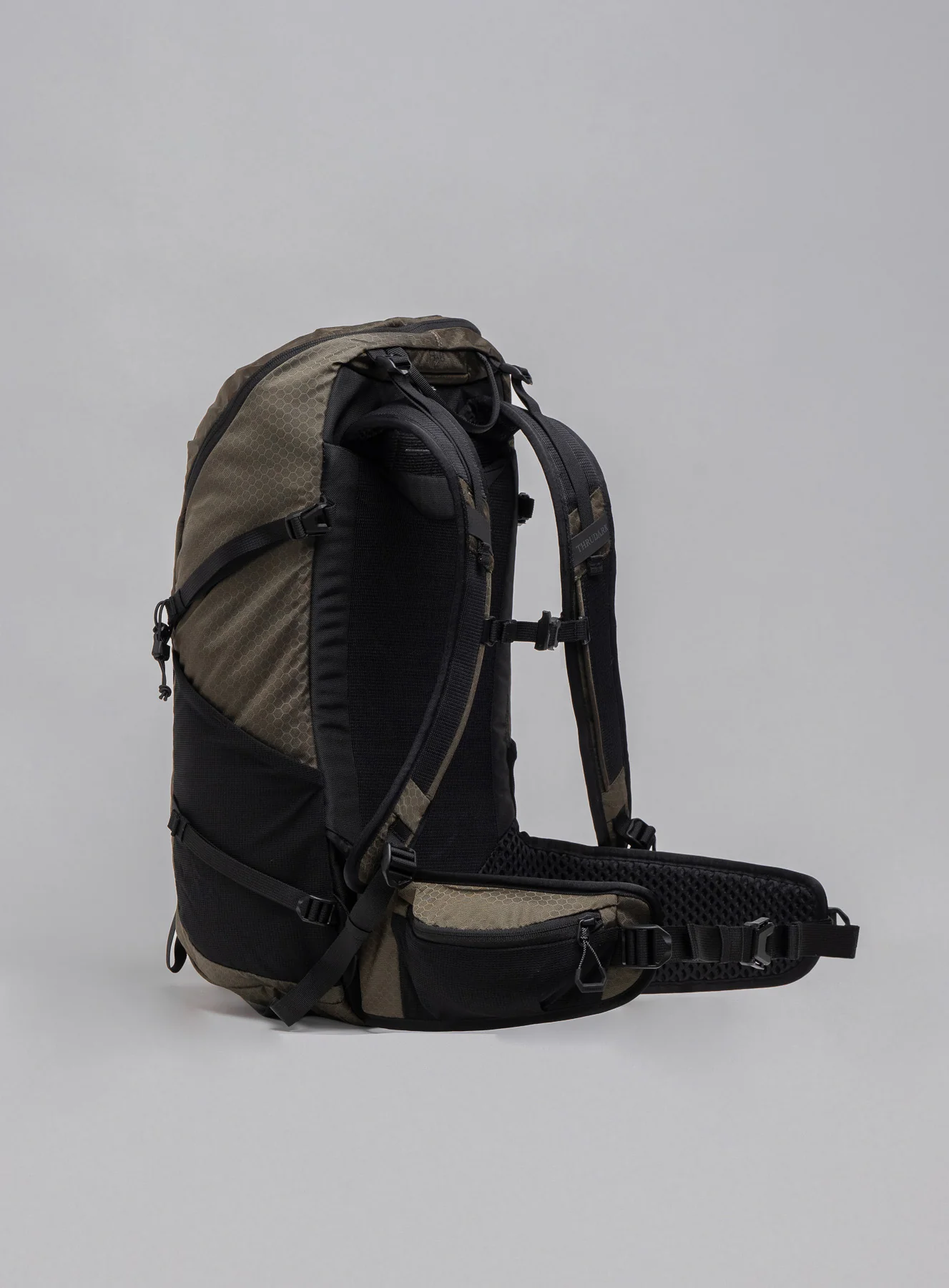 PINNACLE 28L HIKING BACKPACK - Image 8